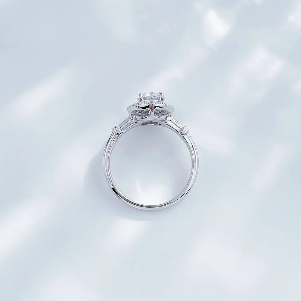1.06 ct Four-Prong Oval-Cut Lab-Grown Diamond Ring in PT950 Platinum – APYFR0120-PT
