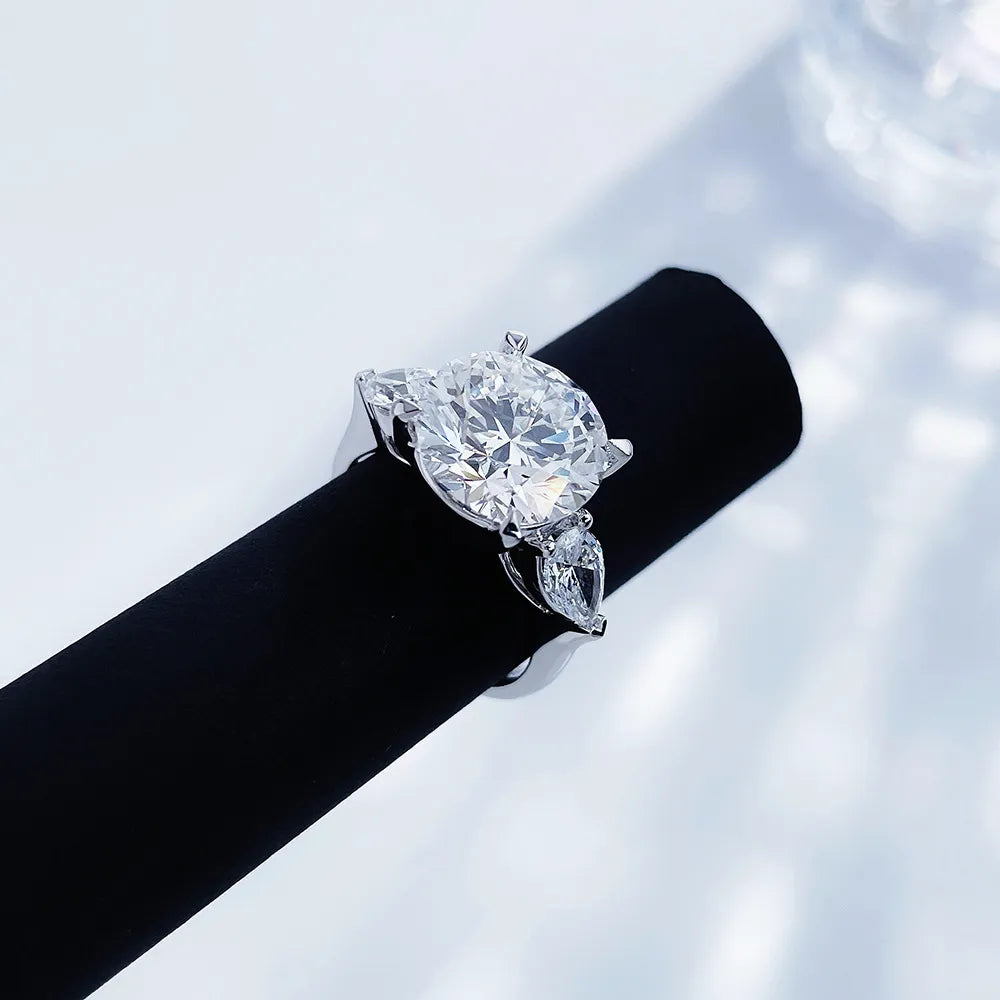 5.01 ct Four-Prong Oval-Cut Lab-Grown Diamond Ring in PT950 Platinum – APYFR0140-PT