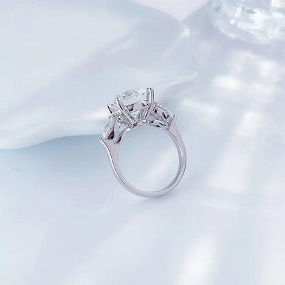 5.01 ct Four-Prong Oval-Cut Lab-Grown Diamond Ring in PT950 Platinum – APYFR0140-PT