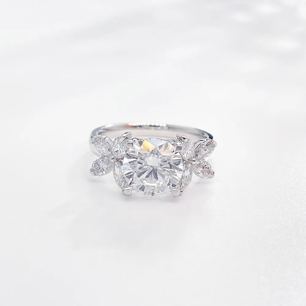 1.09 ct Butterfly Round-Cut Lab-Grown Diamond Ring in PT950 Platinum