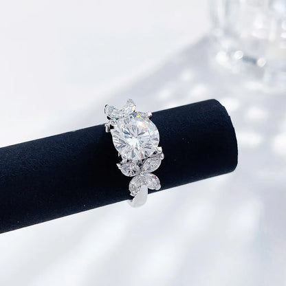 1.09 ct Butterfly Round-Cut Lab-Grown Diamond Ring in PT950 Platinum