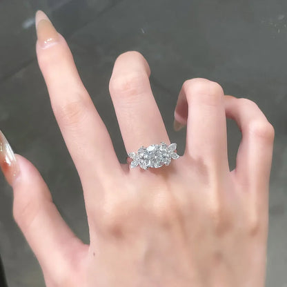 1.09 ct Butterfly Round-Cut Lab-Grown Diamond Ring in PT950 Platinum