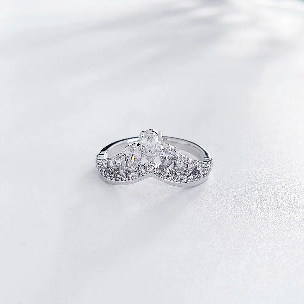 0.2 ct Crown Pear-Cut Lab-Grown Diamond Ring in PT950 Platinum