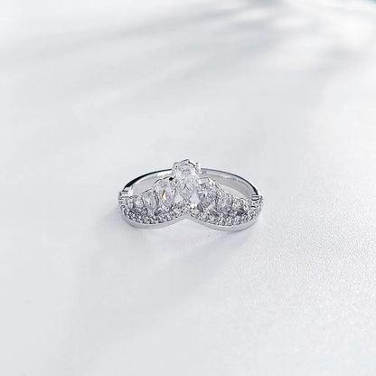 0.2 ct Crown Pear-Cut Lab-Grown Diamond Ring in PT950 Platinum