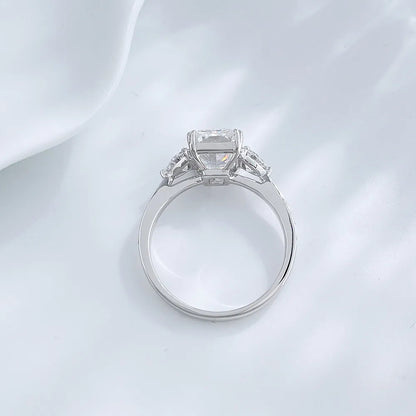2.69 ct Princess-Cut Lab-Grown Diamond Three-Stone Ring in PT950 Platinum