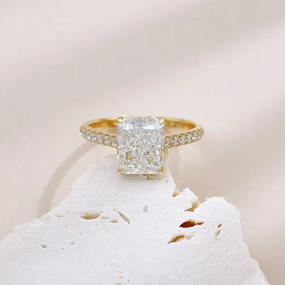 2.37 ct Four-Prong Radiant-Cut Lab-Grown Diamond Ring in 18K Yellow Gold – APYFR0195-Y