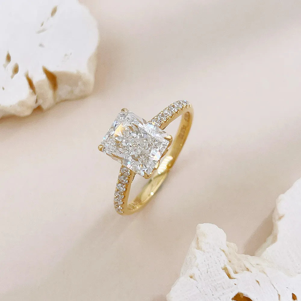 2.37 ct Four-Prong Radiant-Cut Lab-Grown Diamond Ring in 18K Yellow Gold – APYFR0195-Y
