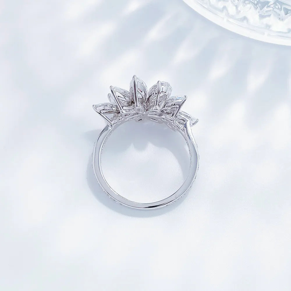 2.74 ctw Floral Mixed-Cut Lab-Grown Diamond Ring in PT950 Platinum