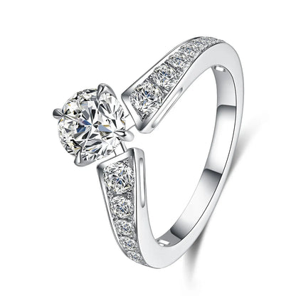 1.06 ct Crown Four-Prong Round-Cut Lab-Grown Diamond Ring in PT950 Platinum
