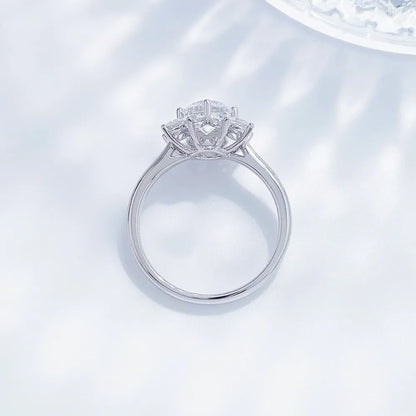 1.28 ct Snowflake Round-Cut Lab-Grown Diamond Ring in PT950 Platinum