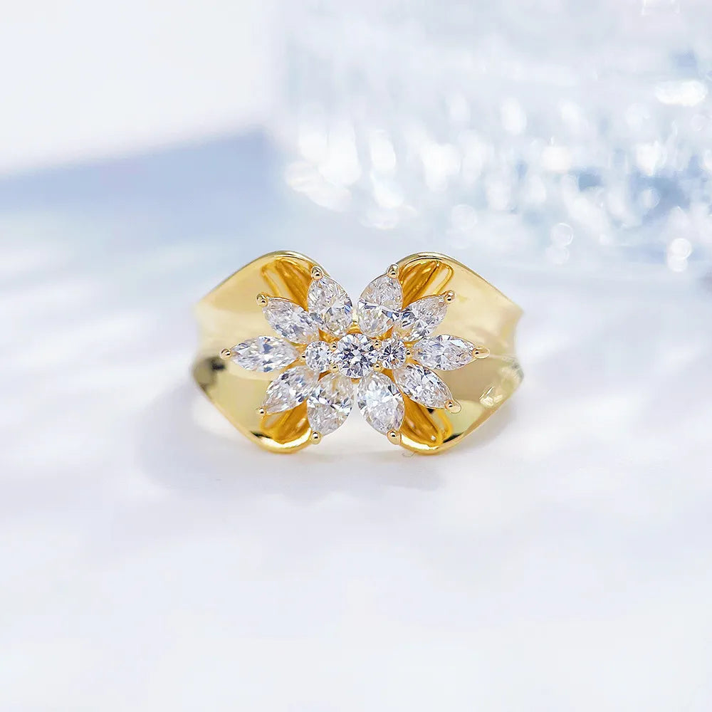 0.95 ctw Floral Mixed-Cut Lab-Grown Diamond Ring in 18K Yellow Gold