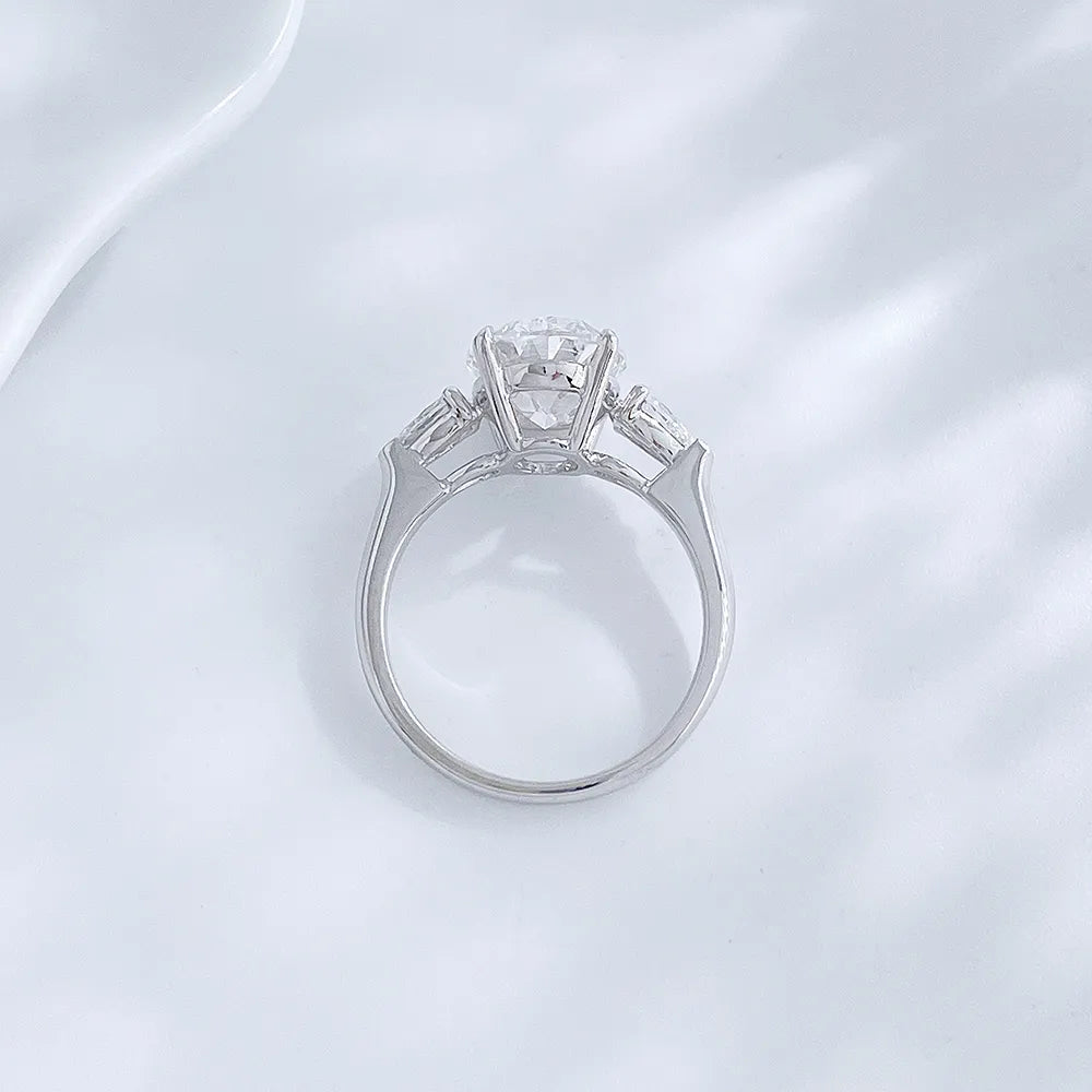 3.02 ct Oval-Cut Lab-Grown Diamond Three-Stone Ring in 18K White Gold – APYFR0227-W