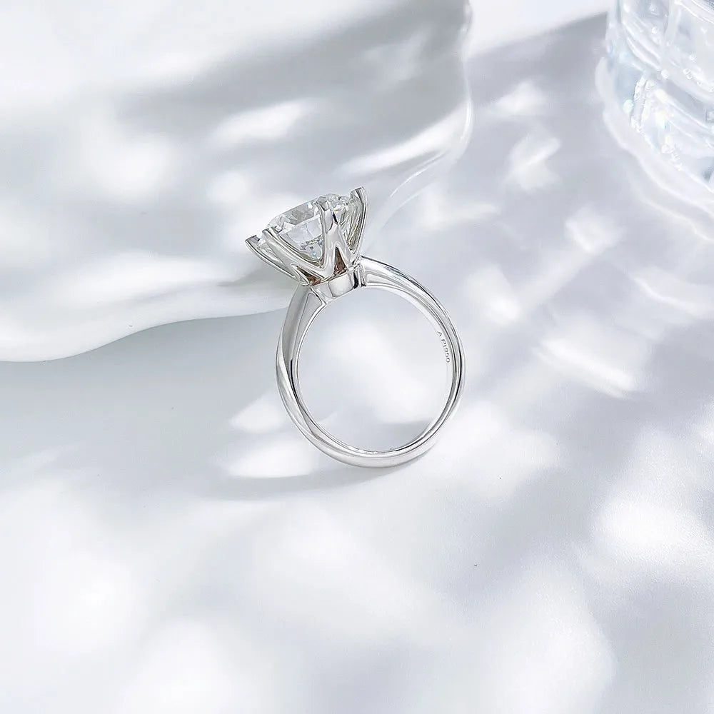 5.02 ct Crown Six-Prong Round-Cut Lab-Grown Diamond Ring in PT950 Platinum