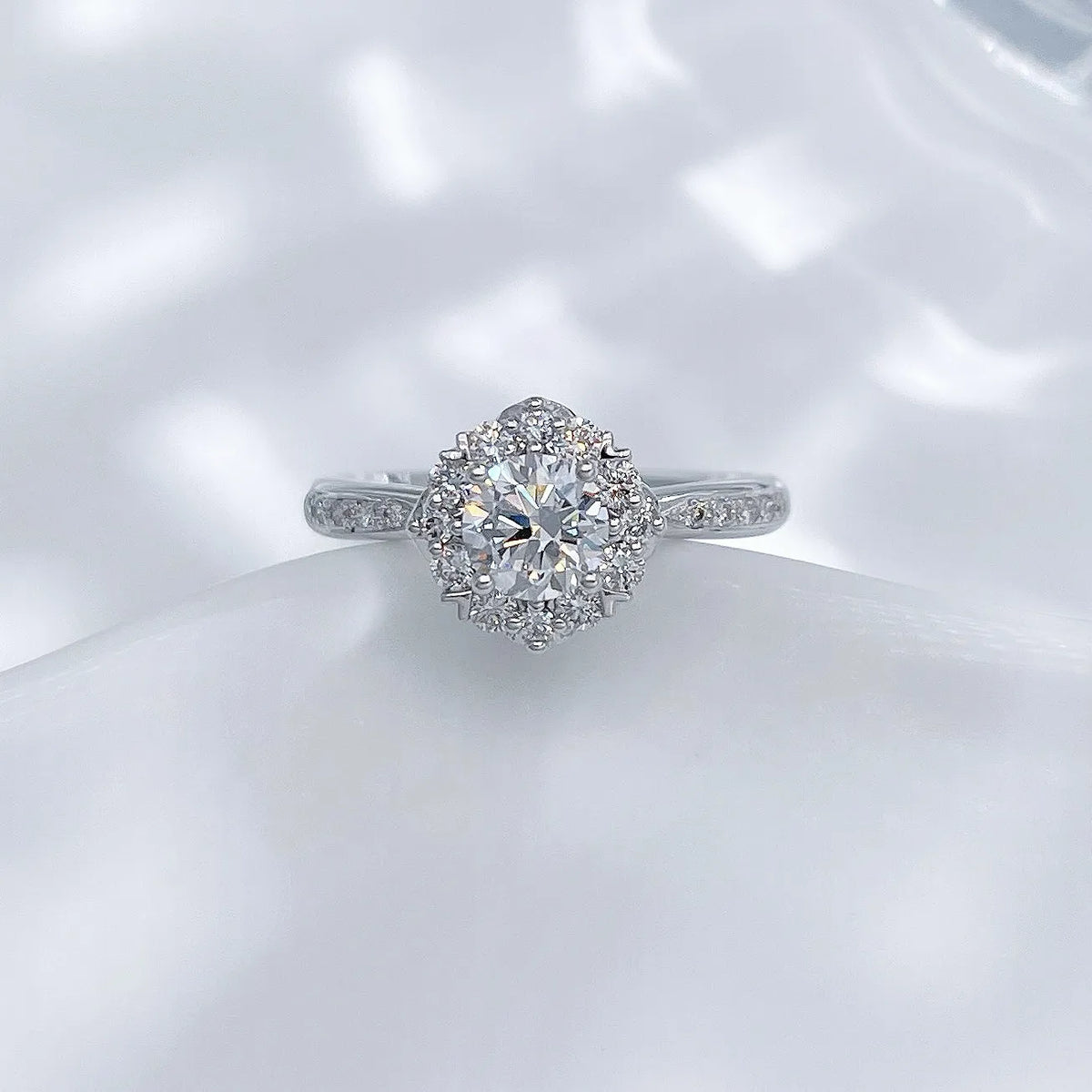 0.52 ct Statement Four-Prong Round-Cut Lab-Grown Diamond Ring in PT950 Platinum – APYFR0239-PT