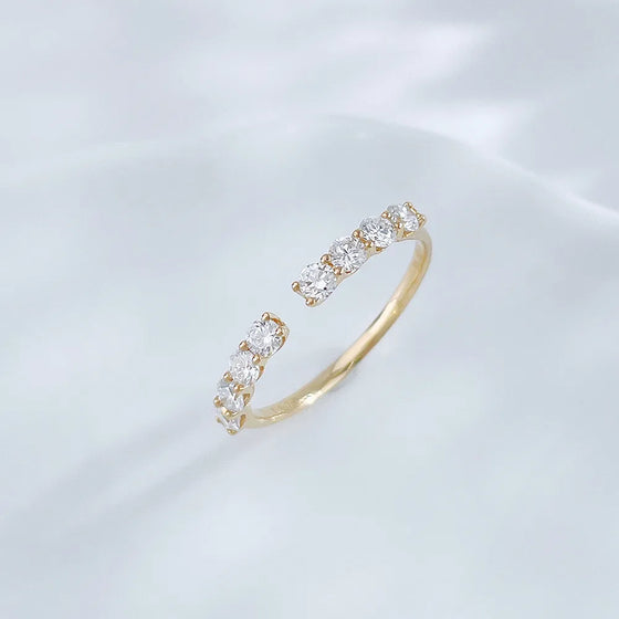 0.45 ctw Celestial Round-Cut Lab-Grown Diamond Band in 18K Yellow Gold