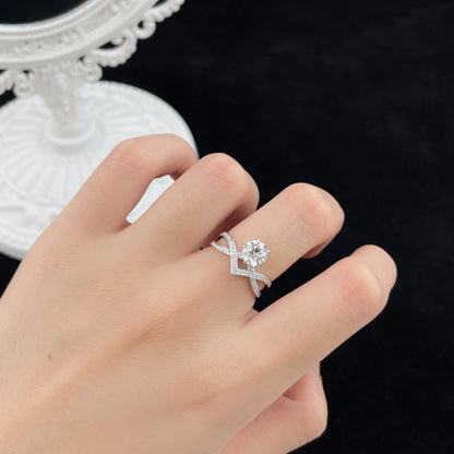 1.01 ct Cross Round-Cut Lab-Grown Diamond Ring in PT950 Platinum