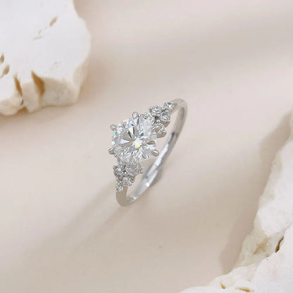 1.01 ct Cluster Round-Cut Lab-Grown Diamond Ring in 18K White Gold