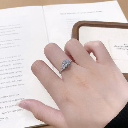 1.01 ct Cluster Round-Cut Lab-Grown Diamond Ring in 18K White Gold