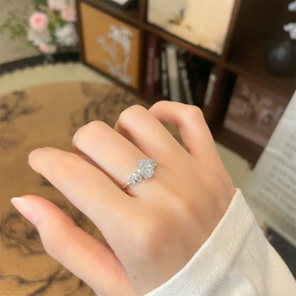 1.05 ct Statement Oval-Cut Lab-Grown Diamond Ring in 18K White Gold – APYFR0286-W