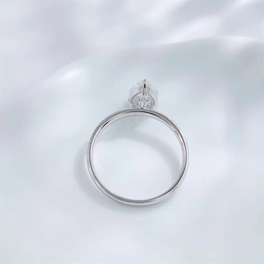 1.1 ct Minimalist Three-Prong Pear-Cut Lab-Grown Diamond Ring in PT950 Platinum