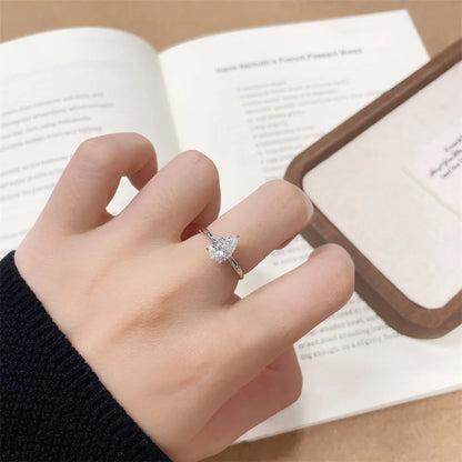 1.1 ct Minimalist Three-Prong Pear-Cut Lab-Grown Diamond Ring in PT950 Platinum