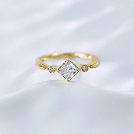 0.51 ct Round-Cut Lab-Grown Diamond Ring in 18K Yellow Gold – APYFR0348-Y