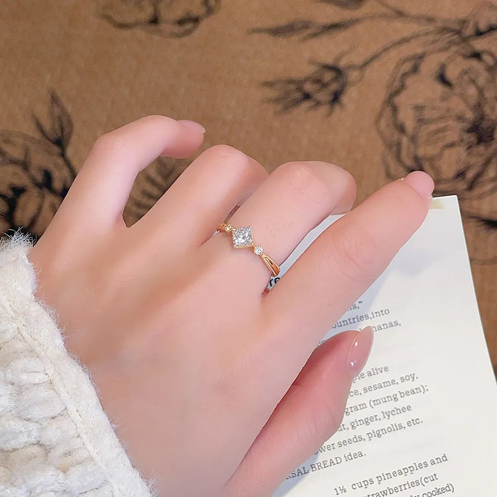 0.51 ct Round-Cut Lab-Grown Diamond Ring in 18K Yellow Gold – APYFR0348-Y
