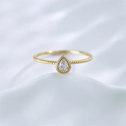 0.14 ct Pear-Cut Lab-Grown Diamond Ring in 18K Yellow Gold – APYFR0351-Y