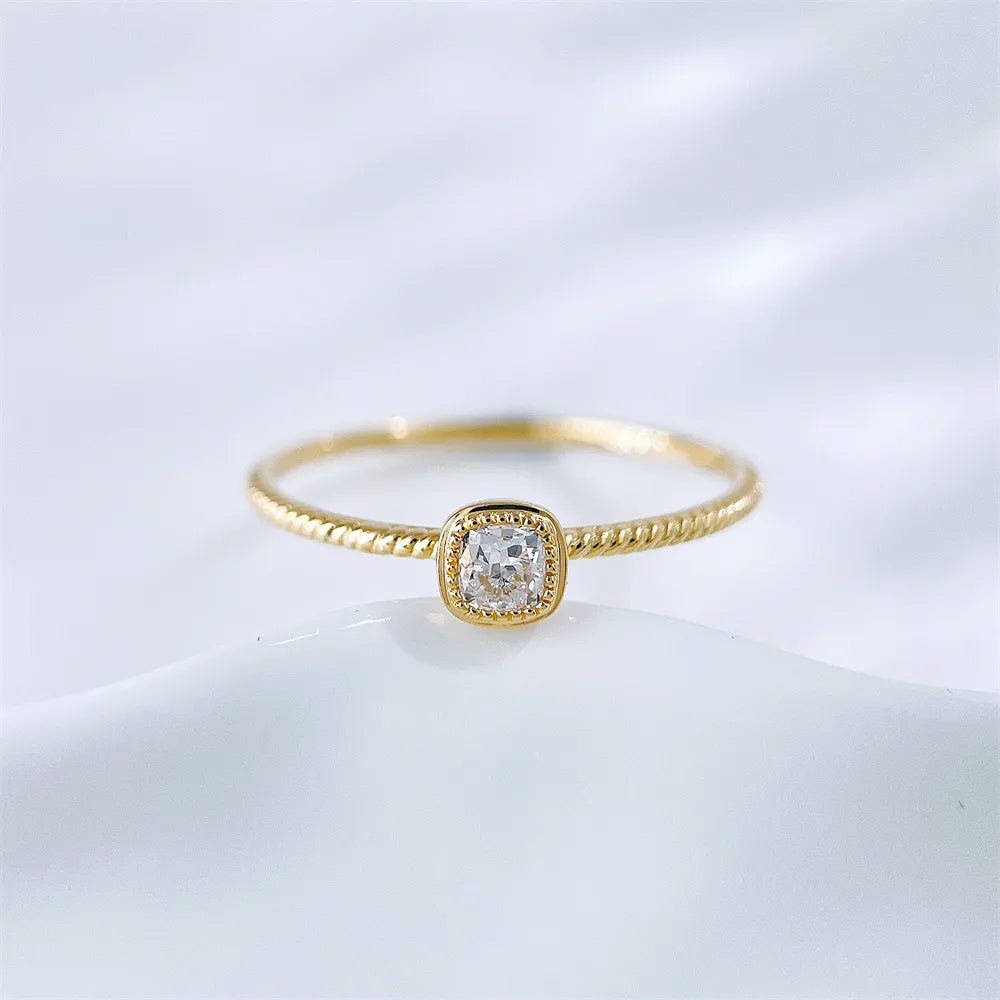0.14 ct Vintage Cushion-Cut Lab-Grown Diamond Ring in 18K Yellow Gold