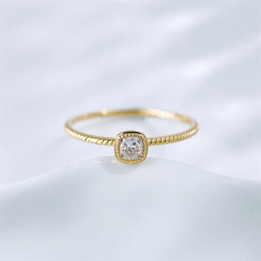 0.14 ct Vintage Cushion-Cut Lab-Grown Diamond Ring in 18K Yellow Gold