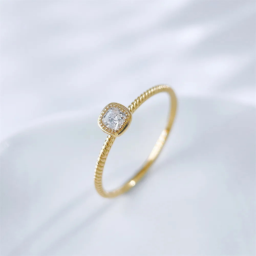 0.14 ct Vintage Cushion-Cut Lab-Grown Diamond Ring in 18K Yellow Gold
