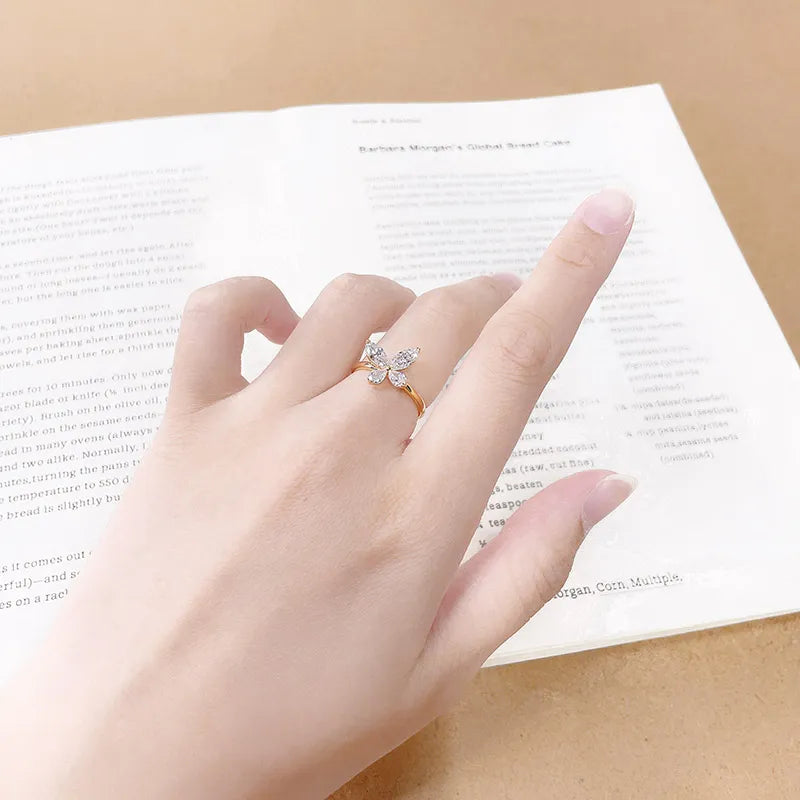 0.95 ctw Butterfly Marquise-Cut Lab-Grown Diamond Ring in 18K Yellow Gold