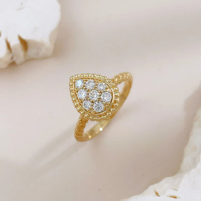 0.28 ctw Vintage Cluster Round-Cut Lab-Grown Diamond Ring in 18K Yellow Gold