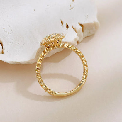 0.28 ctw Vintage Cluster Round-Cut Lab-Grown Diamond Ring in 18K Yellow Gold