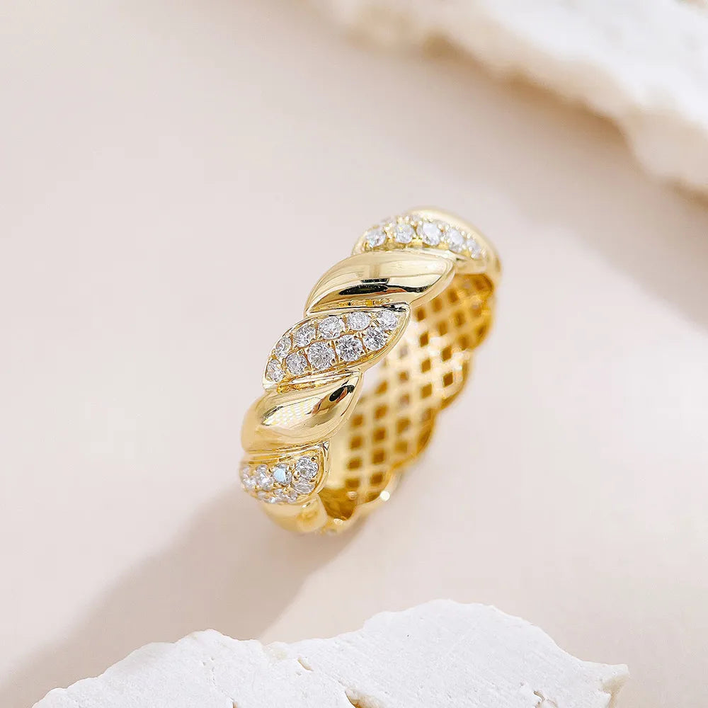 0.82 ctw Vintage Round-Cut Lab-Grown Diamond Band in 18K Yellow Gold – APYFR0376-Y