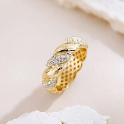 0.82 ctw Vintage Round-Cut Lab-Grown Diamond Band in 18K Yellow Gold – APYFR0376-Y