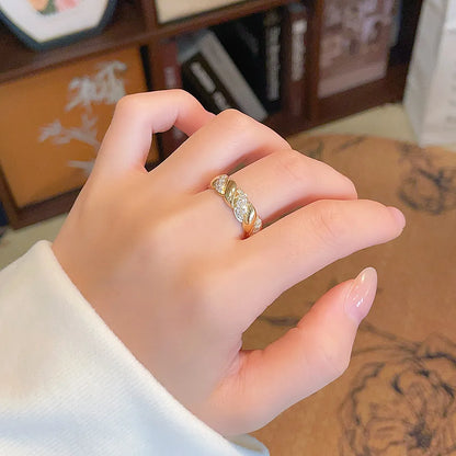 0.82 ctw Vintage Round-Cut Lab-Grown Diamond Band in 18K Yellow Gold – APYFR0376-Y
