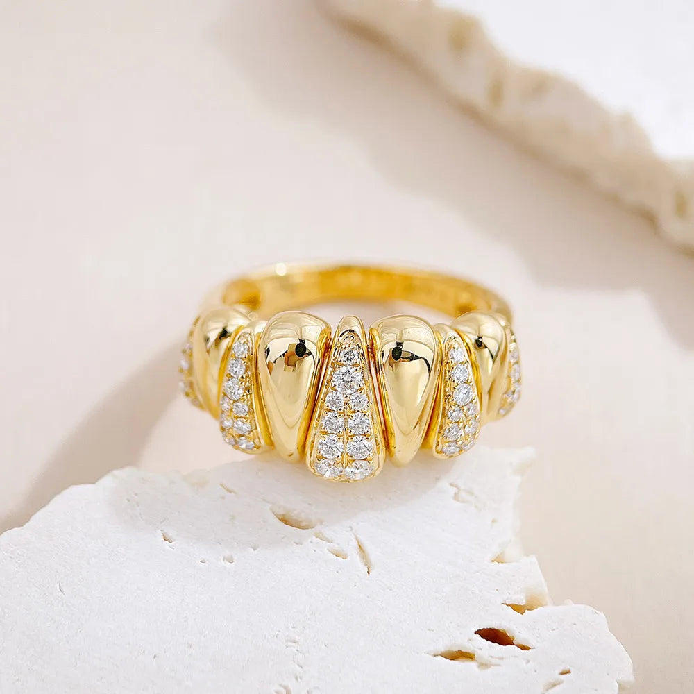 0.29 ctw Cross Round-Cut Lab-Grown Diamond Band in 18K Yellow Gold