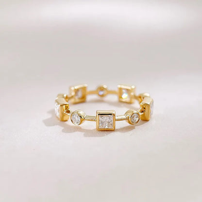 0.89 ctw Geometric Mixed-Cut Lab-Grown Diamond Band in 18K Yellow Gold
