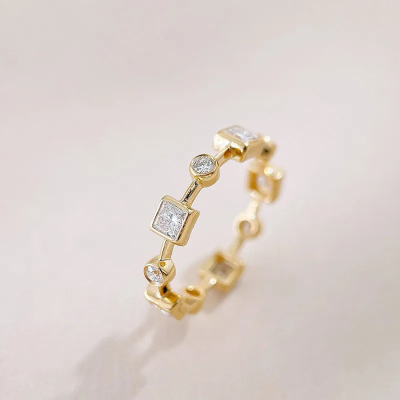 0.89 ctw Geometric Mixed-Cut Lab-Grown Diamond Band in 18K Yellow Gold