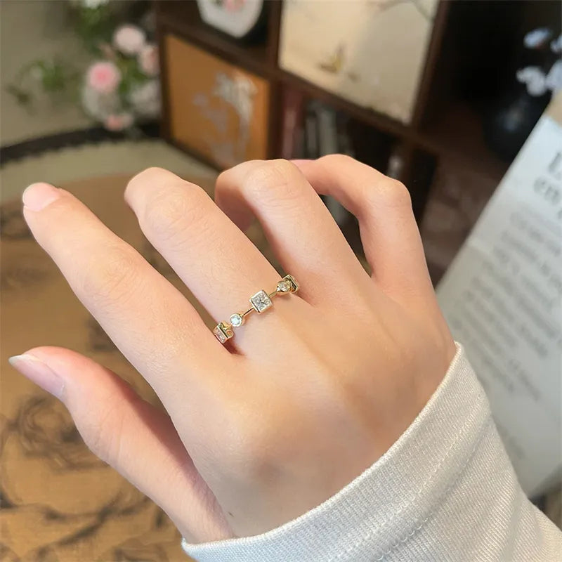 0.89 ctw Geometric Mixed-Cut Lab-Grown Diamond Band in 18K Yellow Gold