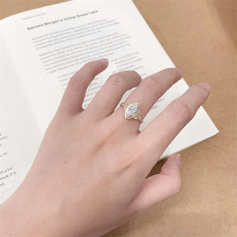 1.08 ct Vintage Marquise-Cut Lab-Grown Diamond Ring in 18K Yellow Gold – APYFR0427-Y