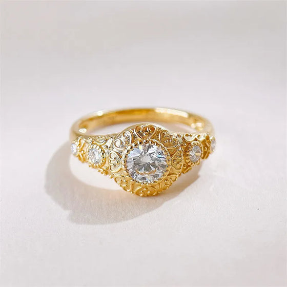 0.54 ct Vintage Round-Cut Lab-Grown Diamond Ring in 18K Yellow Gold