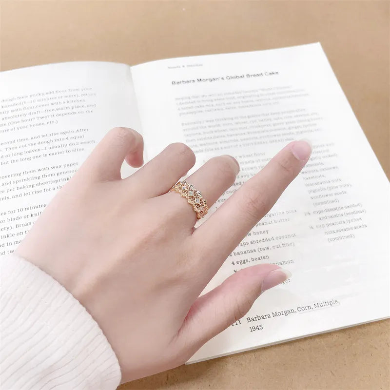 0.12 ctw Floral Round-Cut Lab-Grown Diamond Band in 18K Yellow Gold