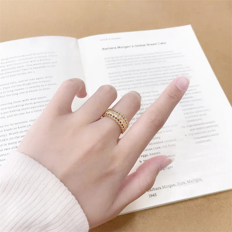 0.14 ctw Vintage Round-Cut Lab-Grown Diamond Band in 18K Yellow Gold – APYFR0438-Y