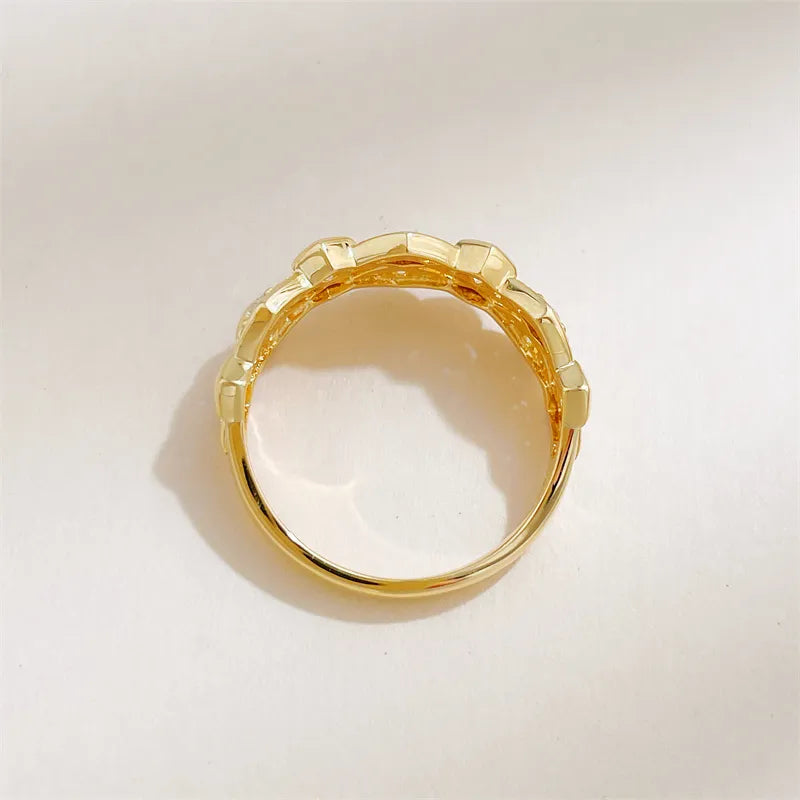 0.32 ctw Vintage Round-Cut Lab-Grown Diamond Band in 18K Yellow Gold – APYFR0444-Y