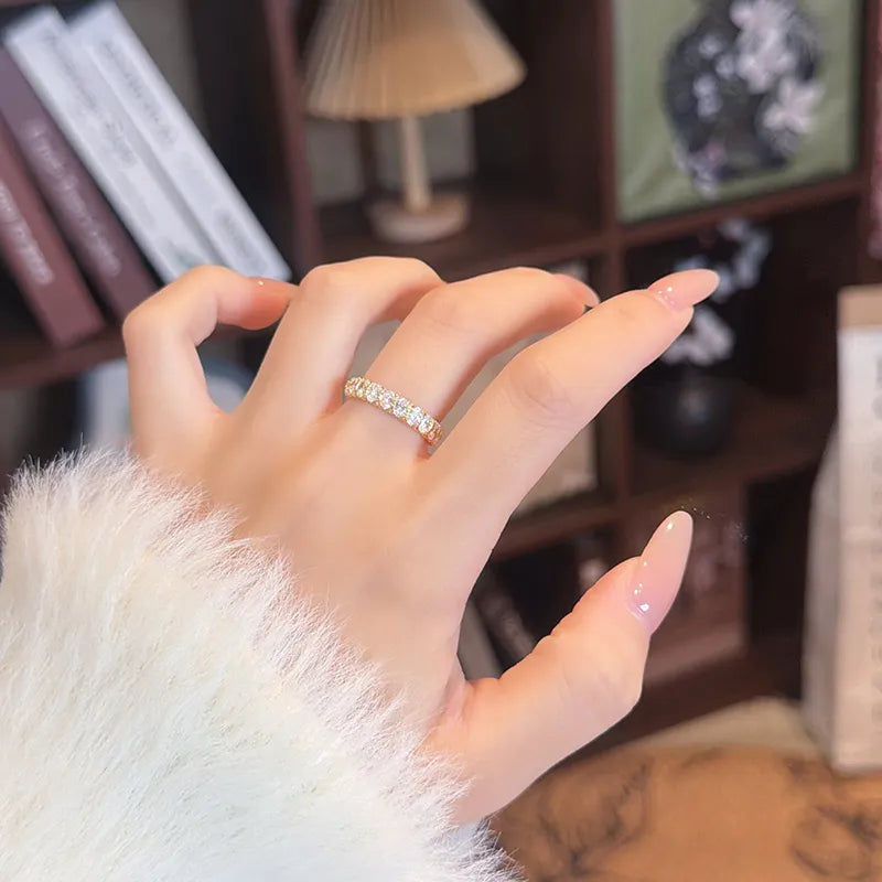 2 ctw Vintage Oval-Cut Lab-Grown Diamond Band in 18K Yellow Gold