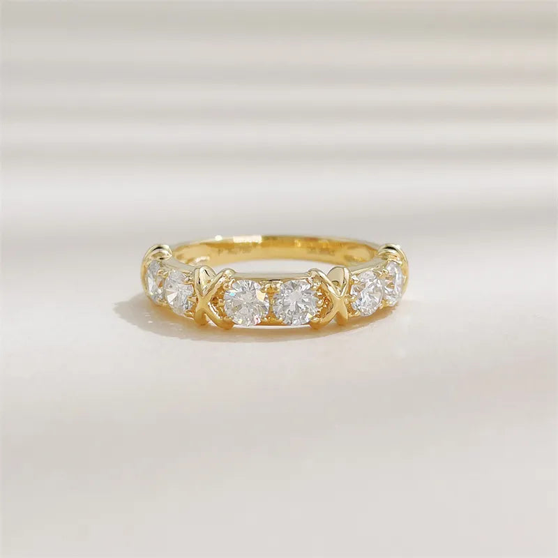 0.99 ctw Cross Round-Cut Lab-Grown Diamond Band in 18K Yellow Gold