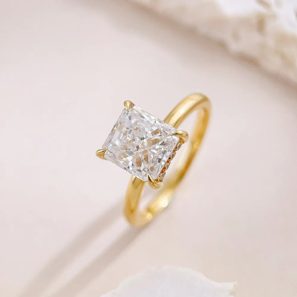 3.02 ct Radiant-Cut Lab-Grown Diamond Ring in 18K Yellow Gold – APYFR0451-Y