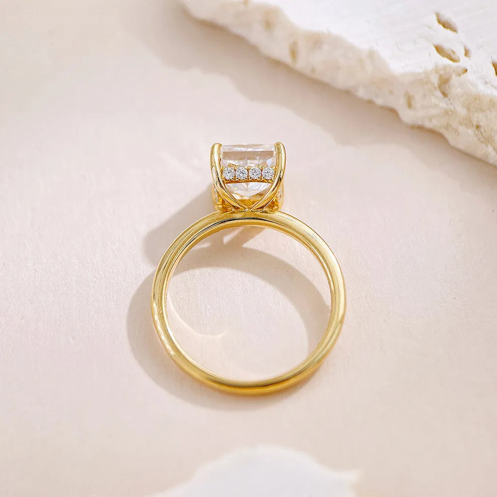3.02 ct Radiant-Cut Lab-Grown Diamond Ring in 18K Yellow Gold – APYFR0451-Y